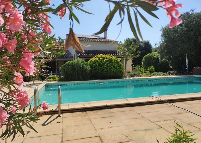 Avec Clim Piscine Proche Centre D'uzes * Saint-Siffret